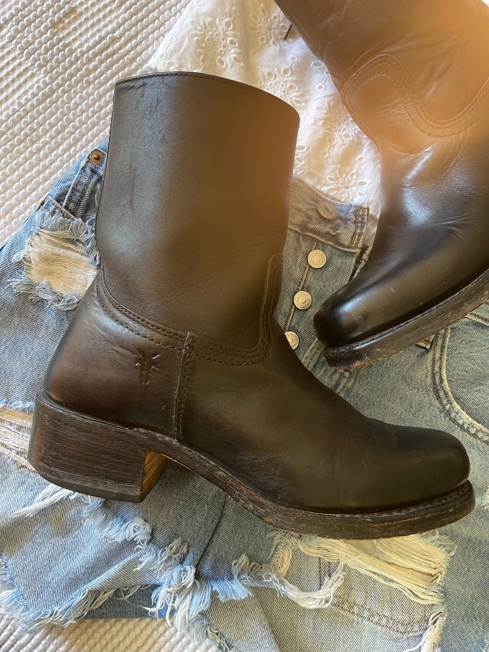 FRYE | Short Campus Boots 10L - Picture 3 of 8